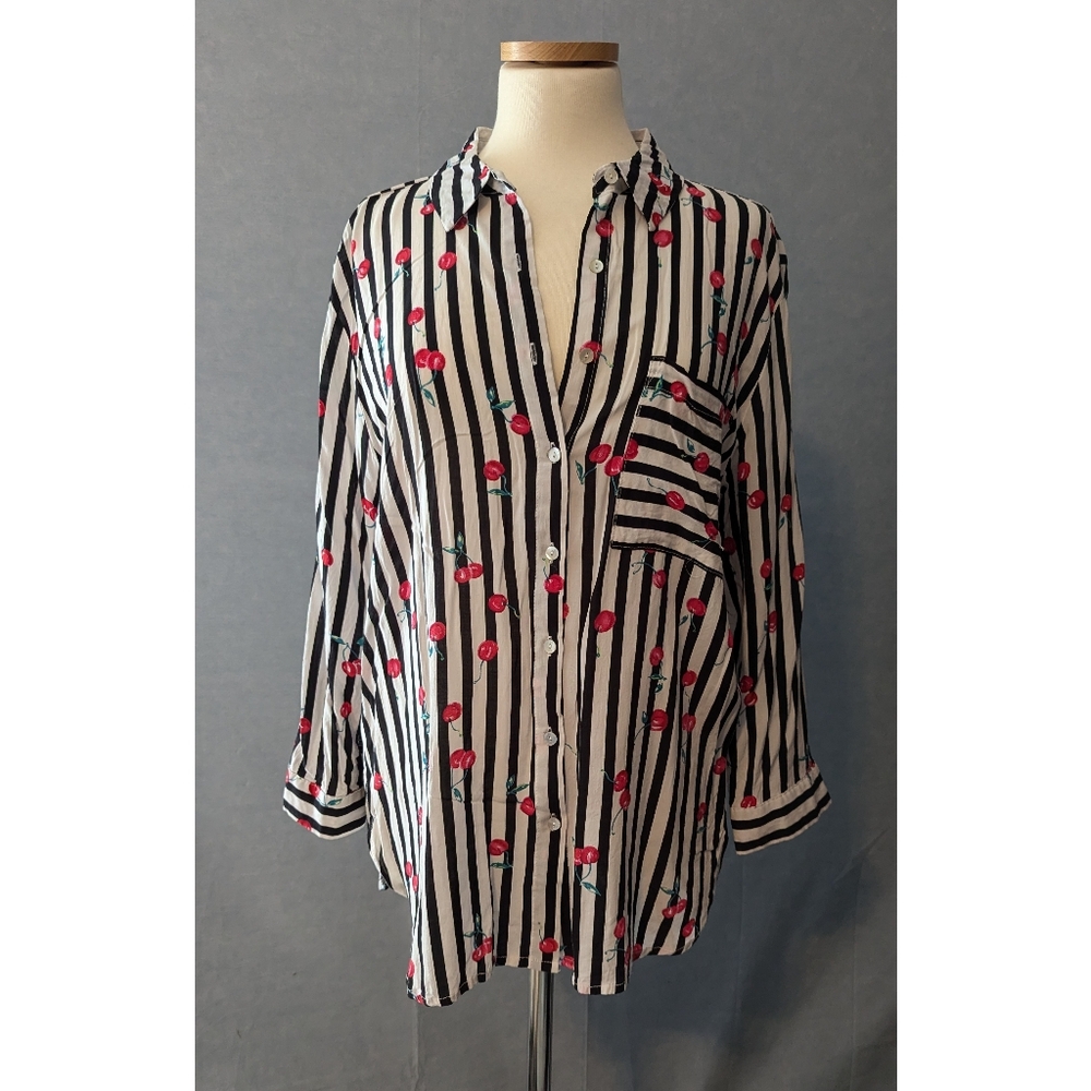 Vintage Grand & Greene Black and White Stripped Cherry Button-up Size L